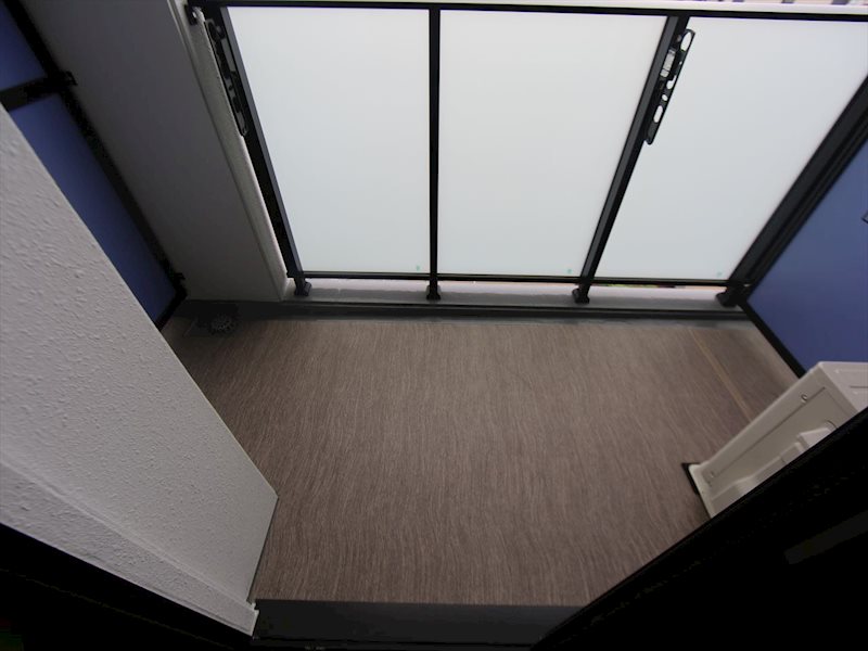 バルコニー　バルコニー　同仕様写真