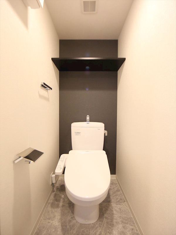 トイレ　温水洗浄暖房便座付トイレ　同仕様写真