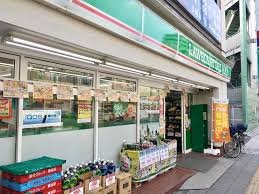 コンビニ　ローソン足立千住中居町店（コンビニ）まで330m