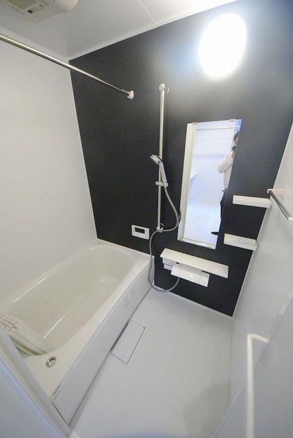 バス・シャワールーム　写真はＮ２号室