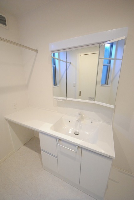 洗面設備　写真はＮ２号室