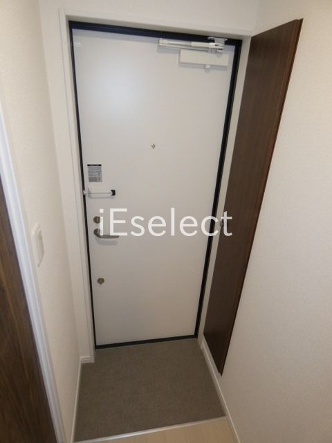 玄関　シューズBOX付の玄関