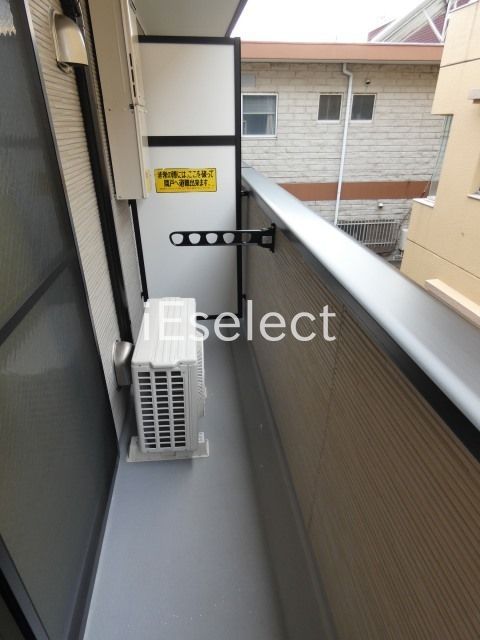 バルコニー　洗濯物たくさん干せますね