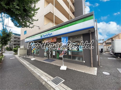 コンビニ　ファミリーマート 東伏見四丁目店（コンビニ）まで302m