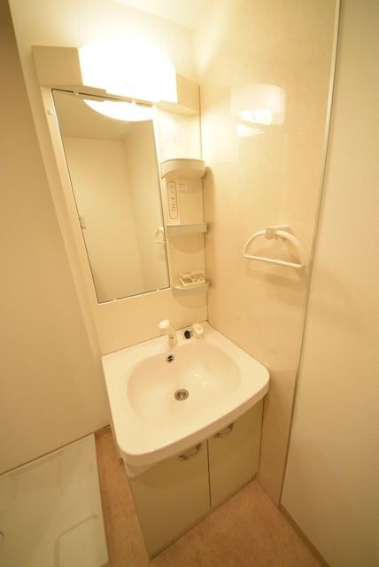 洗面設備　※同建物　同タイプ間取り　設備施工例　現況優先