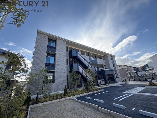 建物外観　オートロックつきで外部からの出入りがなく安心です