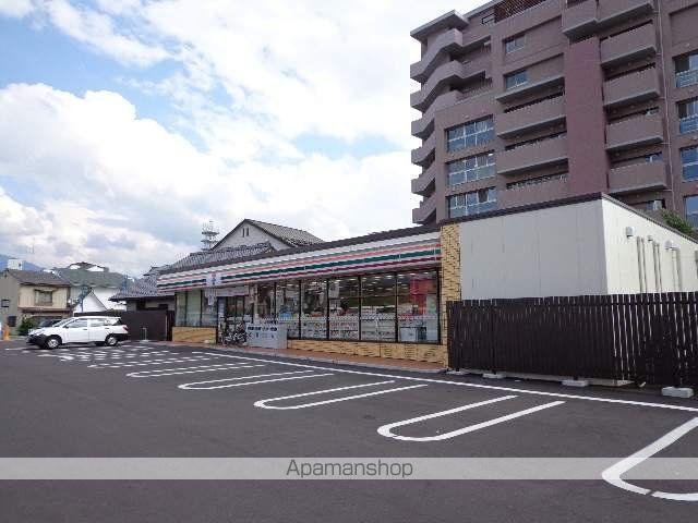 コンビニ　セブンイレブン（コンビニ）まで288m