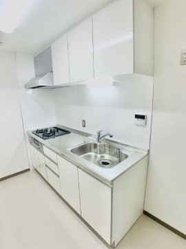 キッチン　システムキッチン。