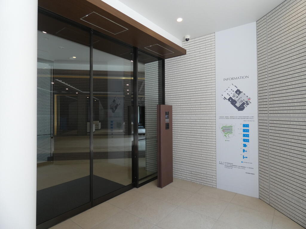 エントランス　エントランス