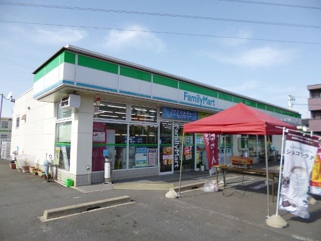 コンビニ　ファミリーマート　味岡店（コンビニ）まで110m