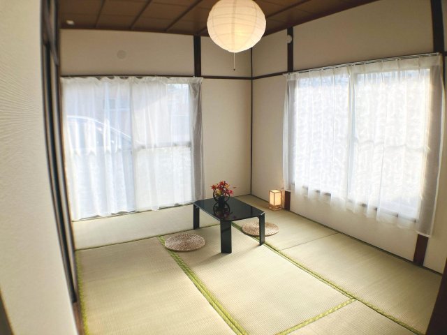その他　2面採光で和室も明るいです