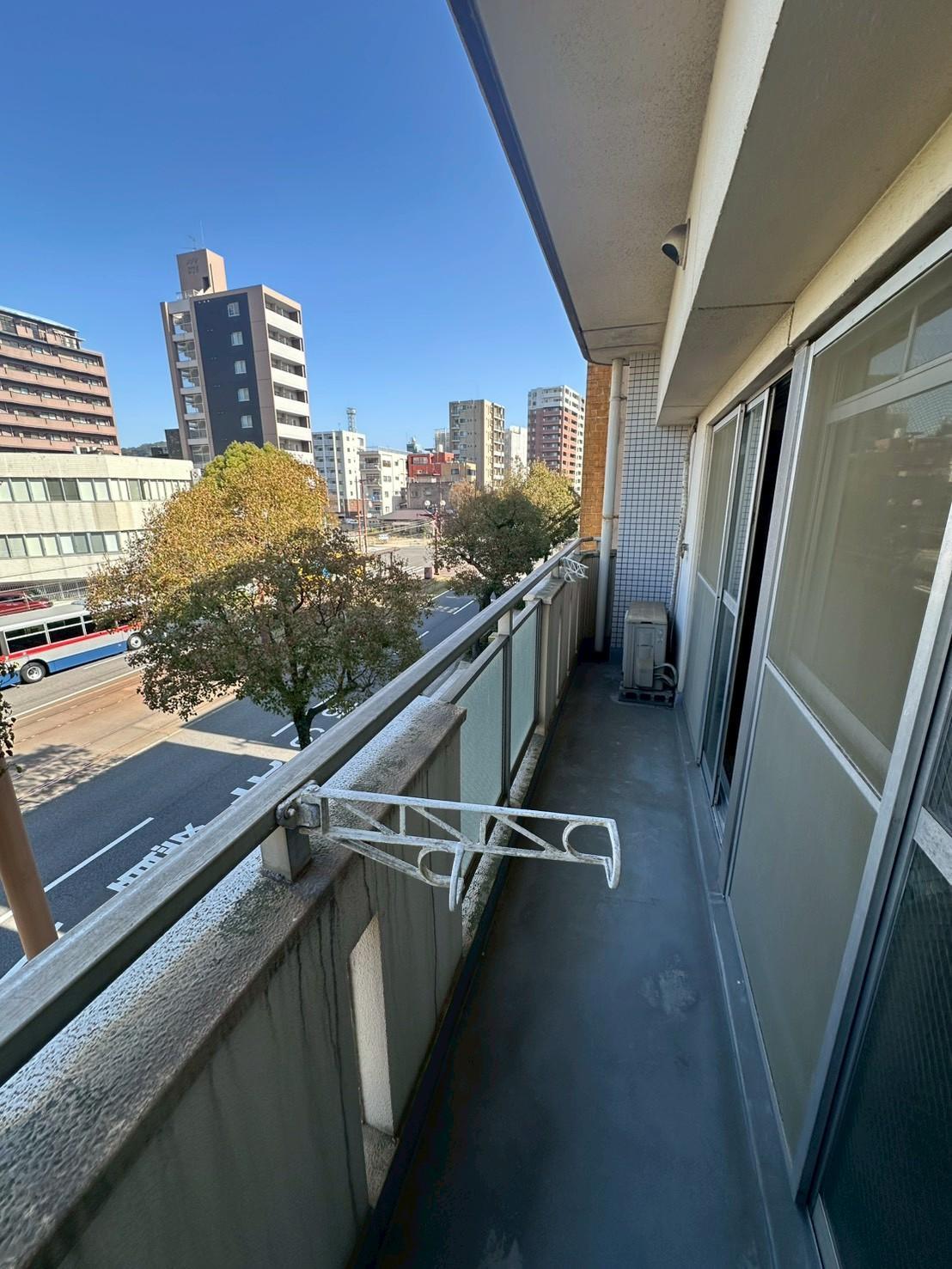 バルコニー　ベランダ