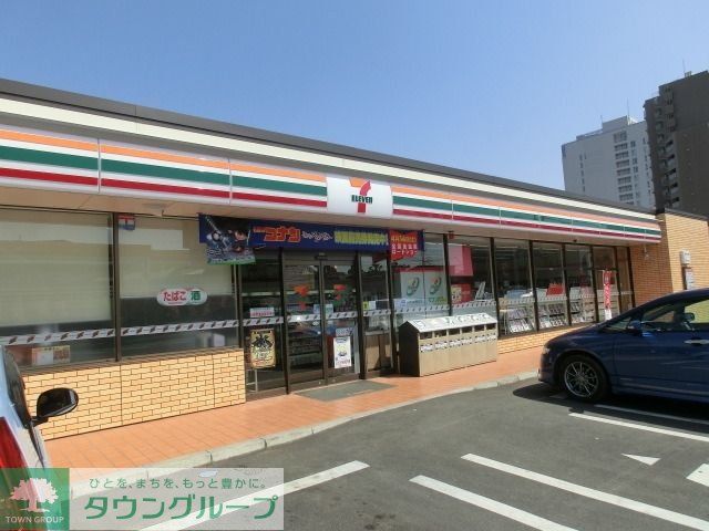 コンビニ　セブンイレブン（コンビニ）まで500m