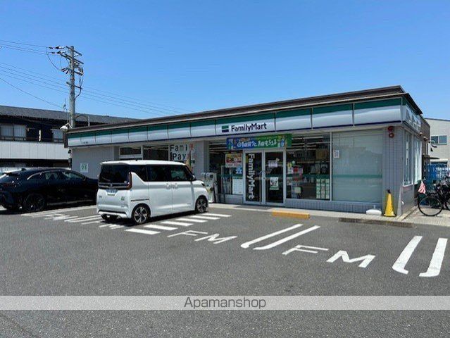 コンビニ　ファミリーマート大津大萱店（コンビニ）まで983m