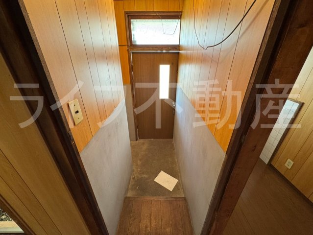 玄関　収納もある玄関です