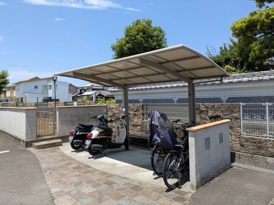 駐車場　駐輪場