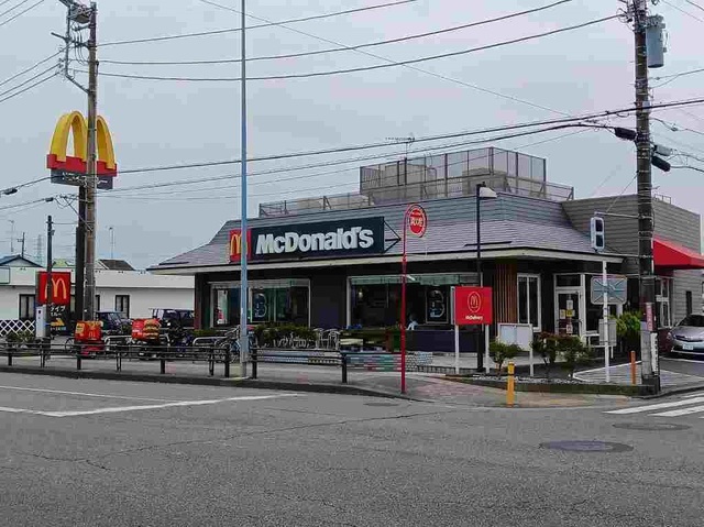 飲食店　マクドナルド（飲食店）まで350m