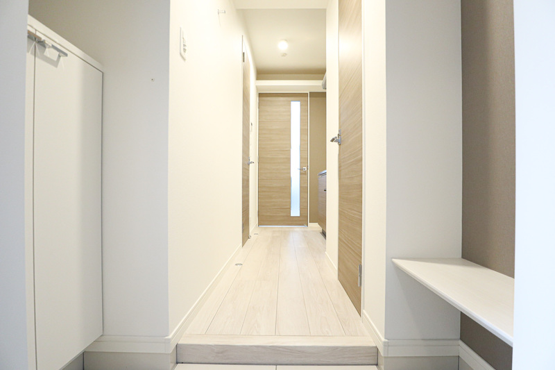 玄関　別号室のものになります。現状優先。