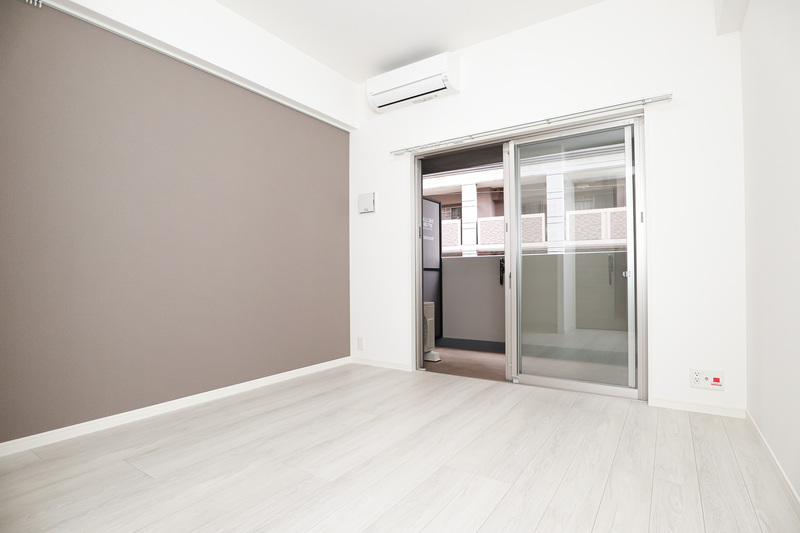 居室・リビング　別号室のものになります。現状優先。