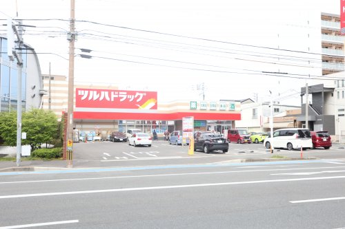ドラックストア　ツルハドラッグ 博多駅南店（ドラッグストア）まで499m