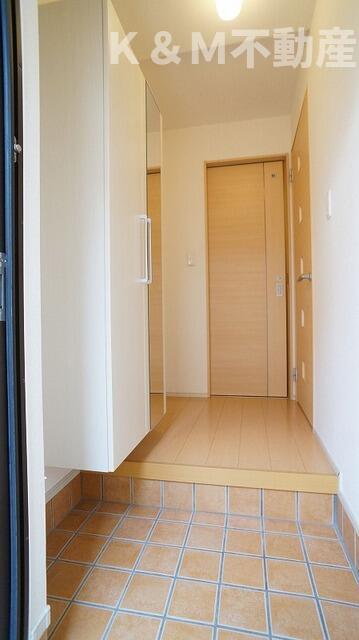 玄関　ゆったりとした玄関です