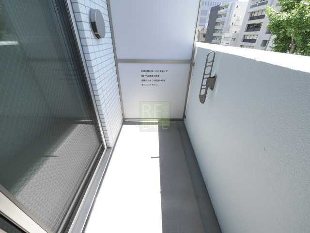 バルコニー　UPPER　FIELD　WOOD （別部屋の写真です）