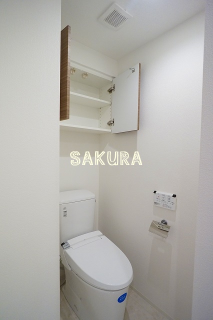 トイレ　嬉しい温水洗浄便座♪