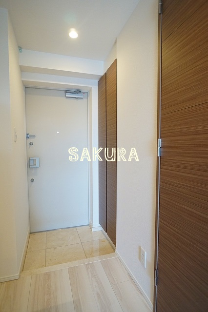 玄関　シューズボックス付きの玄関です♪