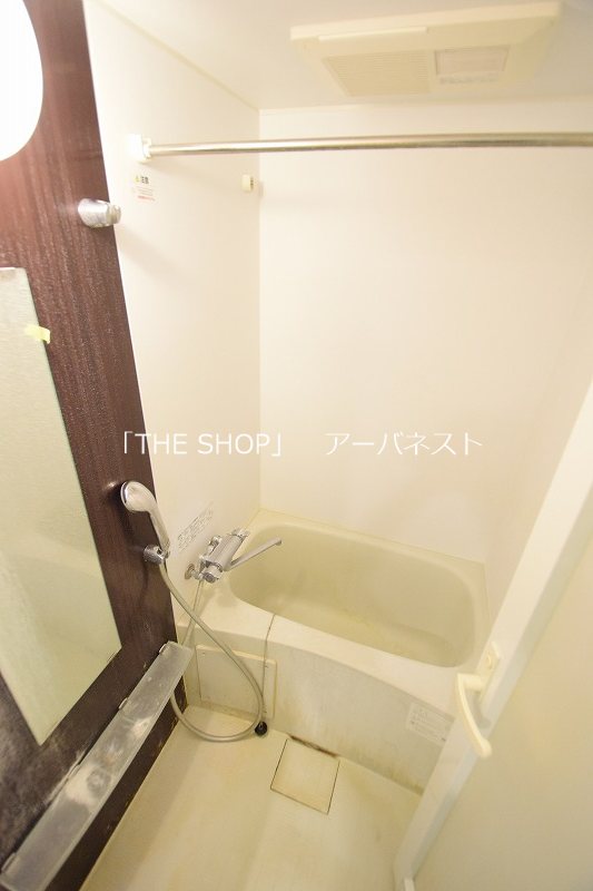 バス・シャワールーム　浴室乾燥機付き