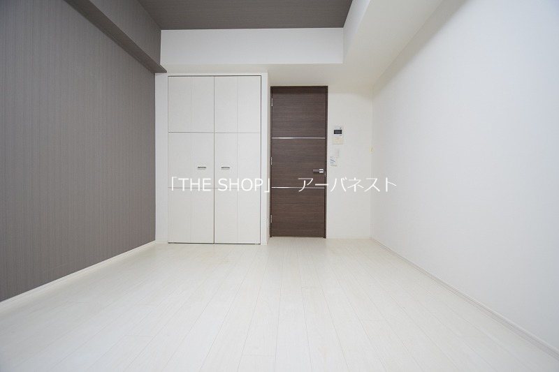 その他部屋・スペース　ホワイト基調のフローリングです！