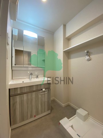 洗面設備　シンプルで使いやすい洗面台です！