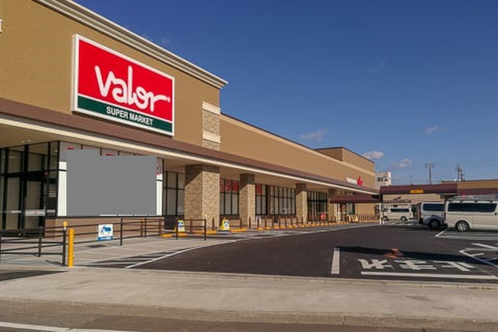 スーパー　バロー（スーパー）まで527m