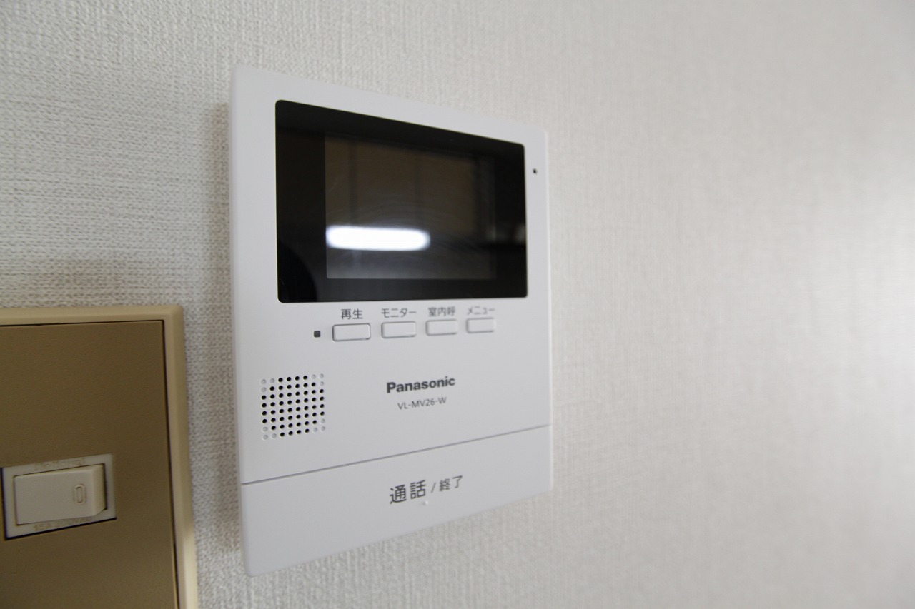 セキュリティ　TVモニター付きインターホン