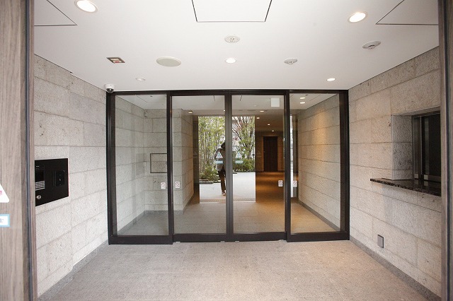 エントランス　エントランス