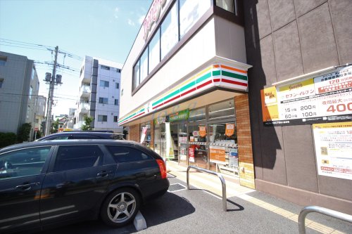 コンビニ　セブンイレブン川崎新丸子東２丁目店（コンビニ）まで300m