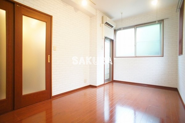 居室・リビング　開放感のあるゆったりとしたお部屋です♪