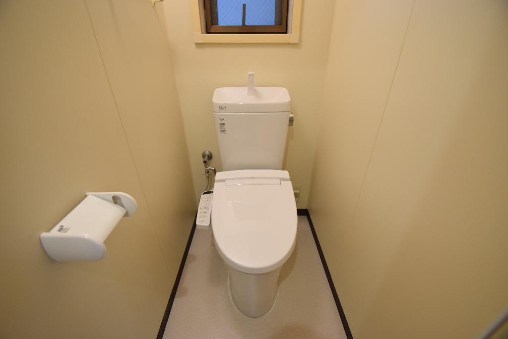 トイレ　シャワー付トイレ