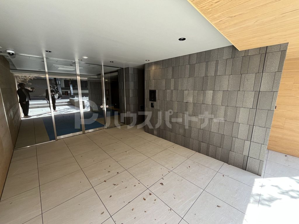 エントランス　エントランス