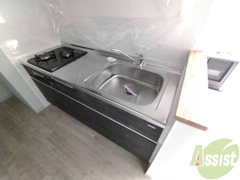 キッチン　システムキッチン完備で２口ついているので料理もできます！