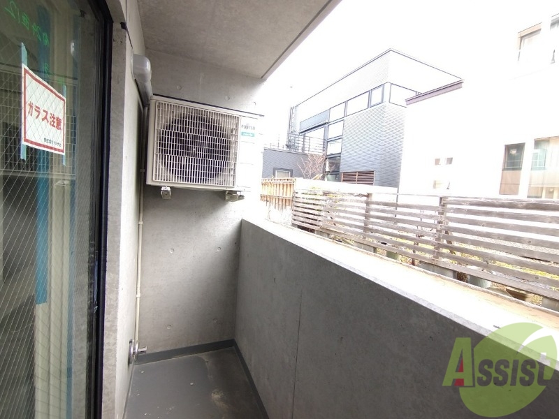 バルコニー　バルコニーです。天気の良い日には外干しができます！