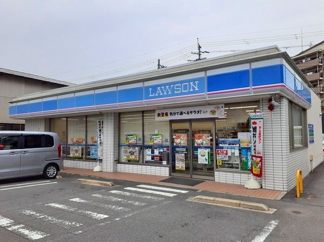 コンビニ　ローソン 向日市上植野店（コンビニ）まで600m