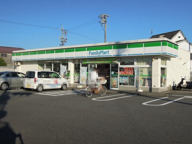 コンビニ　ファミリーマート静岡古庄店（コンビニ）まで300m
