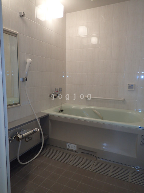 バス・シャワールーム　ジェットバス付浴槽