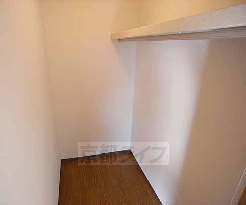 収納　荷物の多い方も安心の収納です