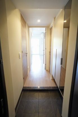 玄関　※別室参考写真