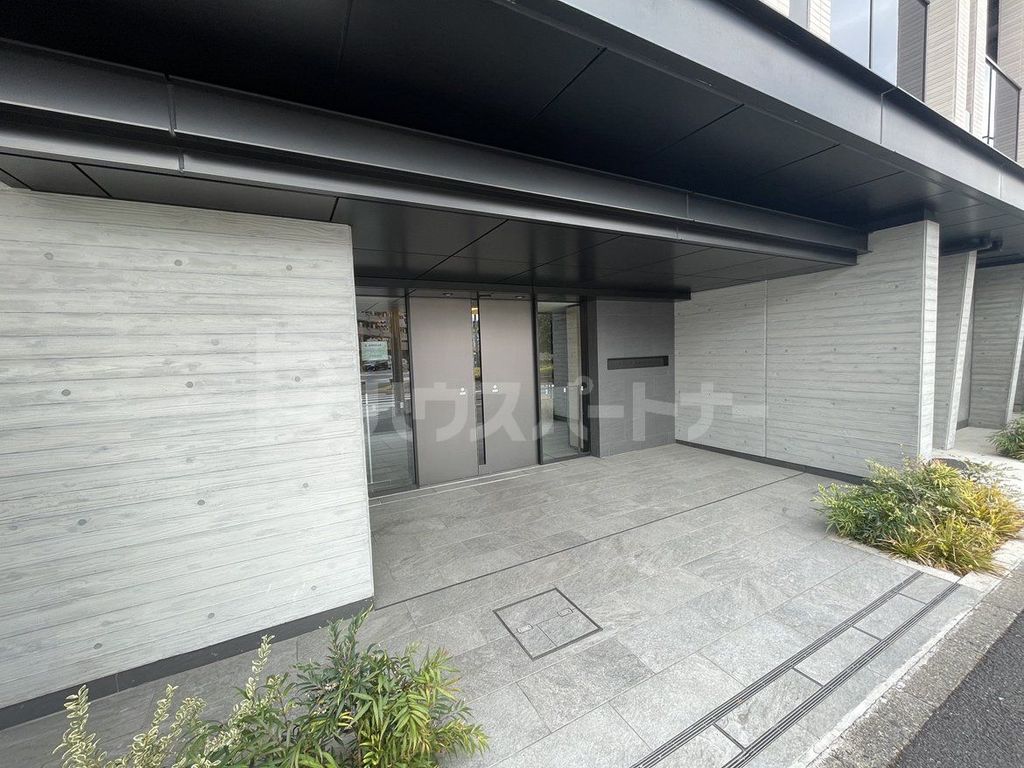 エントランス　エントランス