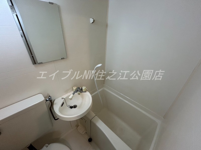 バス・シャワールーム　玄関