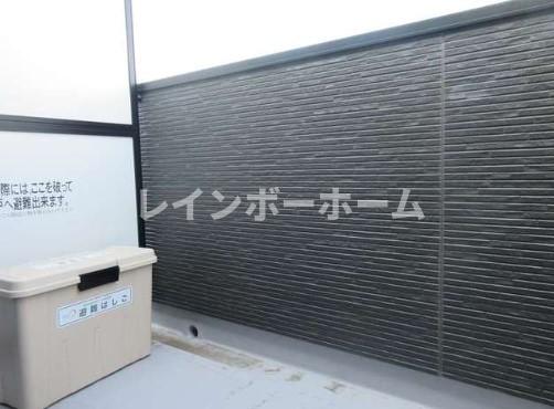 バルコニー　※建築中のため参考写真となります。