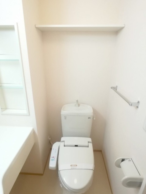 トイレ　図面と現状に相違がある場合には現状を優先