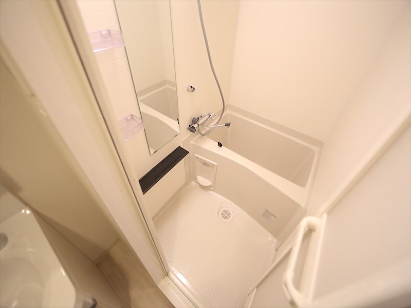 バス・シャワールーム　バスルーム　浴室暖房乾燥機付き